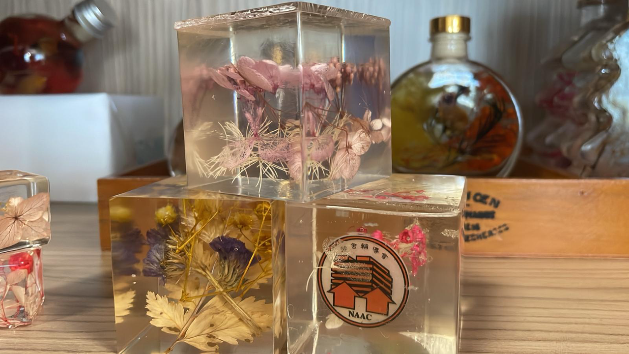 水晶滴膠(正方型)連燈座禮盒