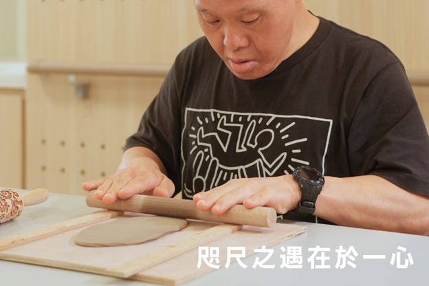 載入影片: